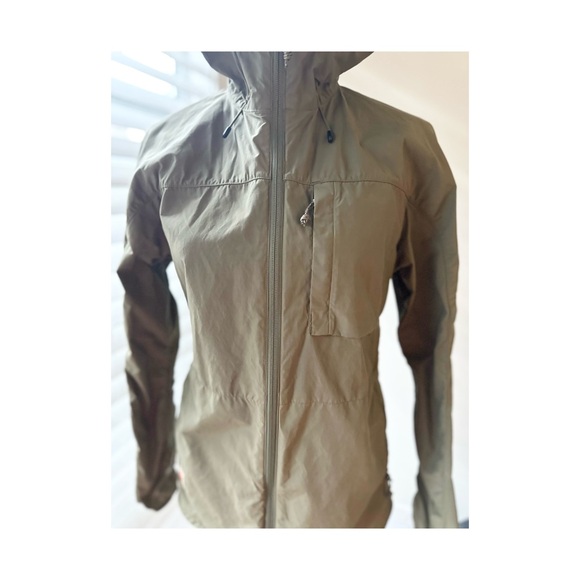 Fjallraven Olive Green Hooded Windbreaker - Picture 4 of 7